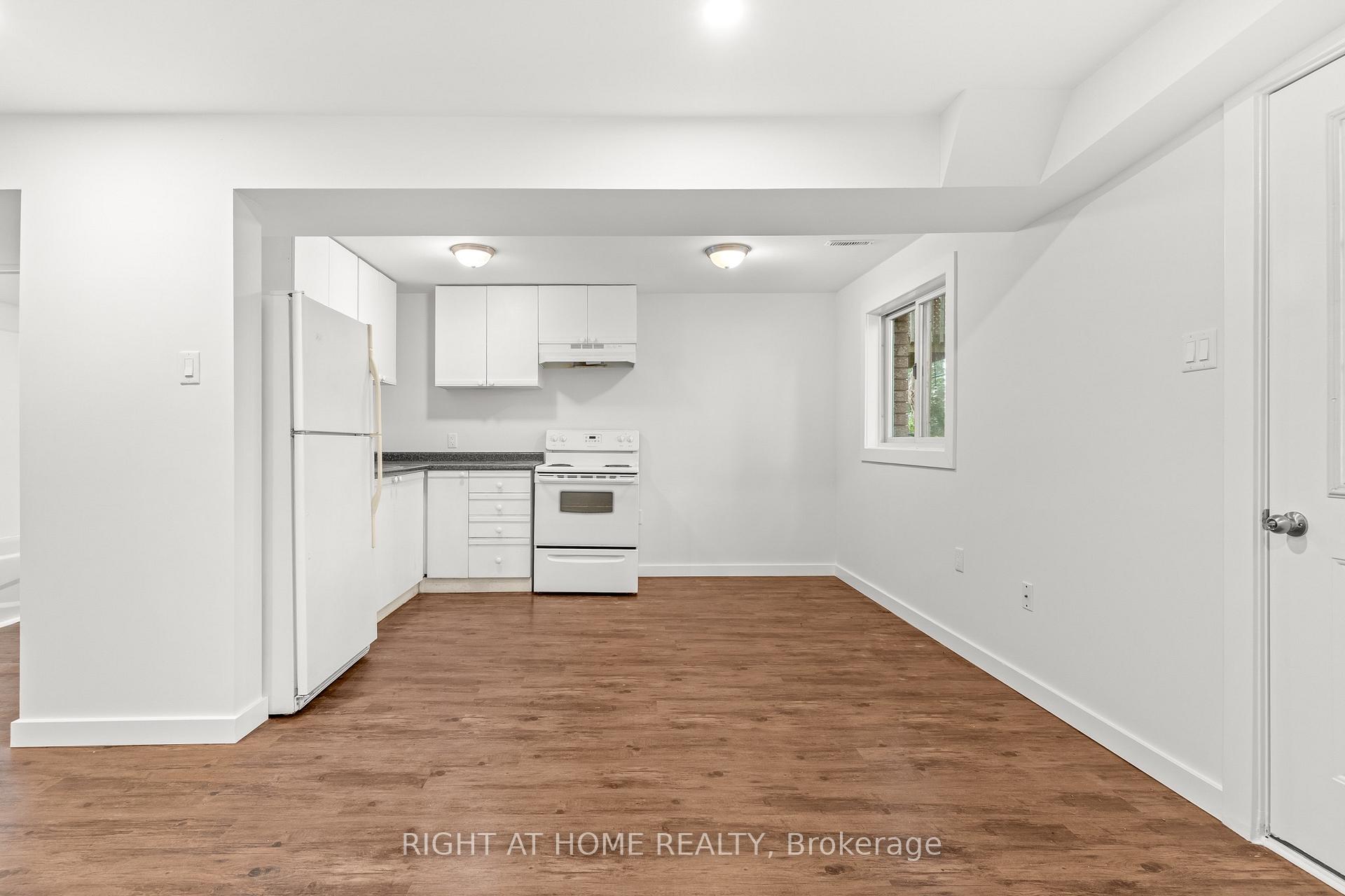 Photo 15 of 44 Ferguson Drive, Barrie, Northwest — HOMEH