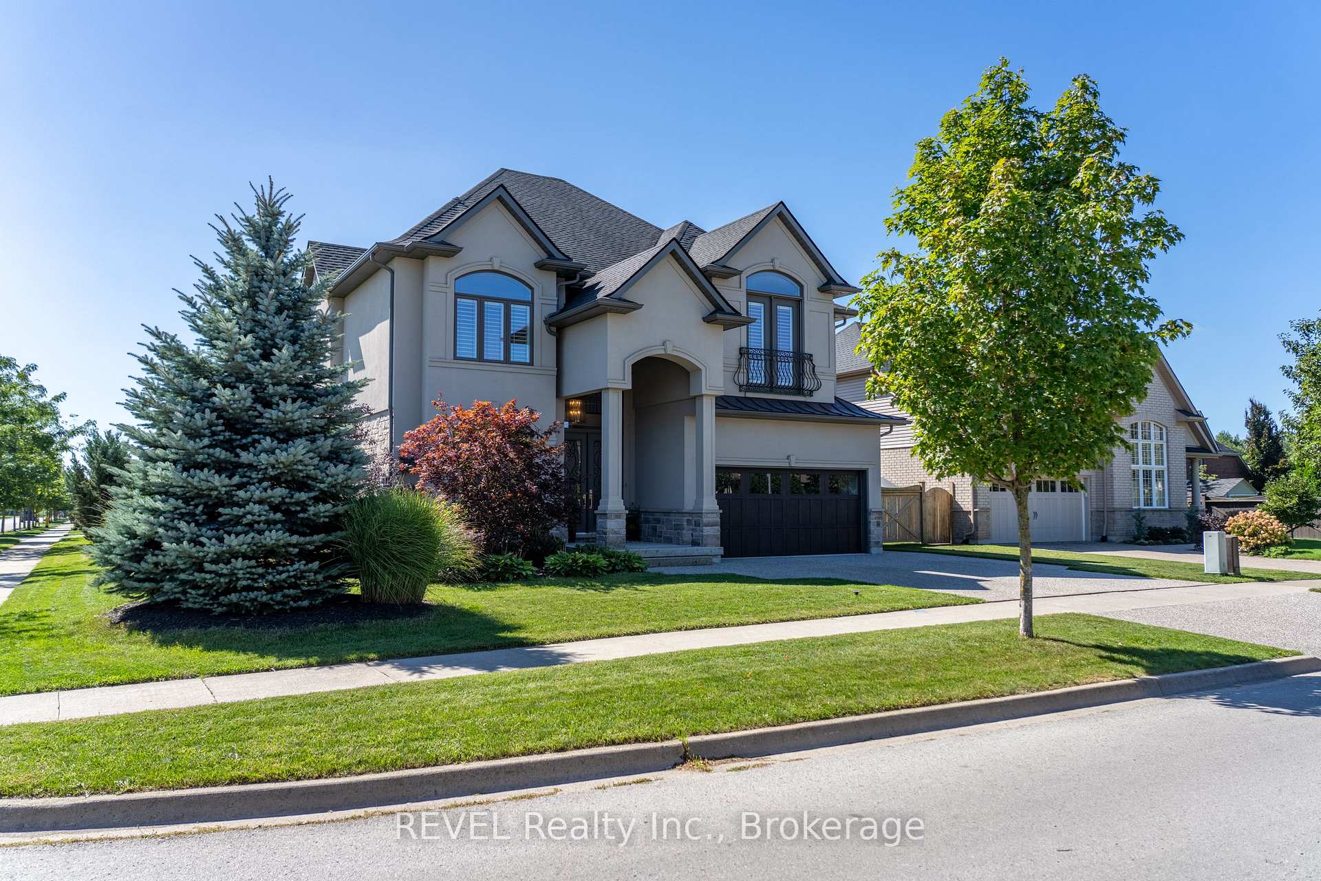 Photo 2 of 24 Brewerton Boulevard, Pelham, Fonthill — HOMEH
