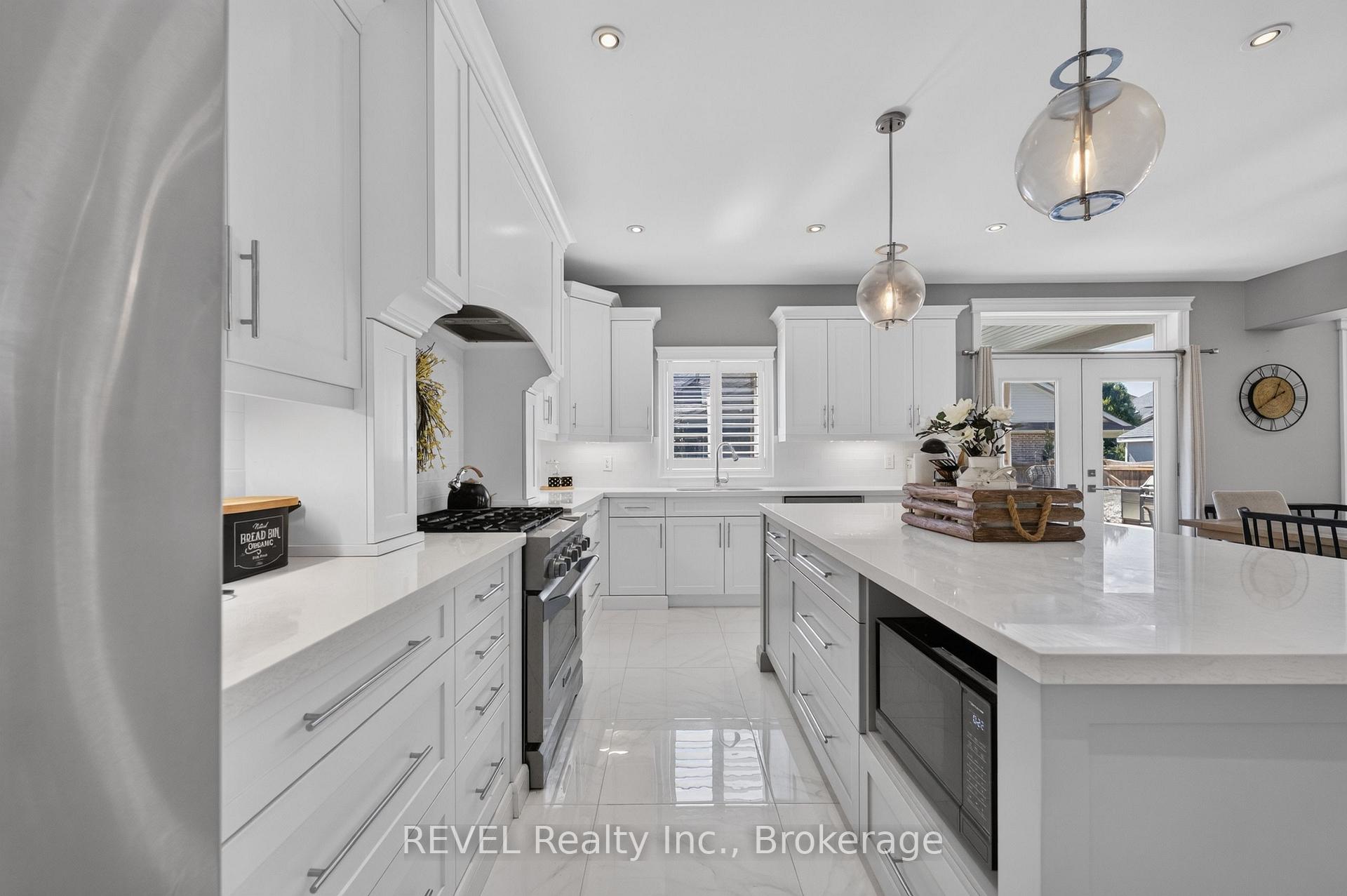 Photo 13 of 24 Brewerton Boulevard, Pelham, Fonthill — HOMEH