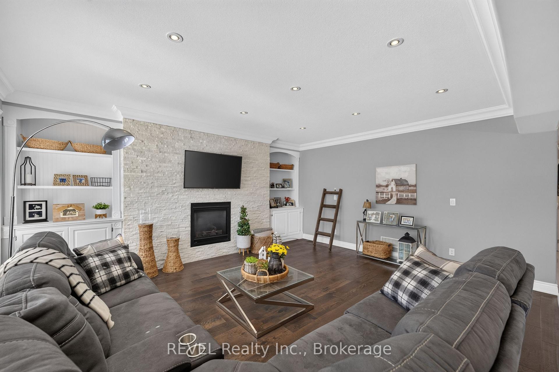 Photo 22 of 24 Brewerton Boulevard, Pelham, Fonthill — HOMEH
