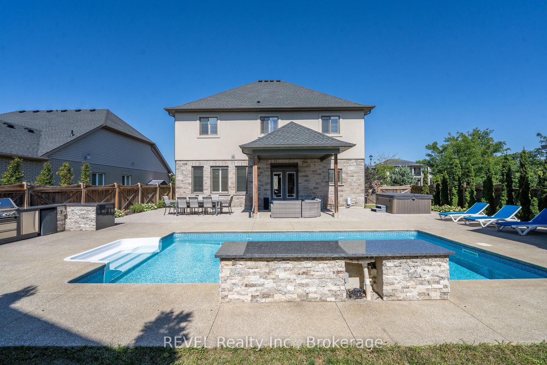 Photo 45 of 24 Brewerton Boulevard, Pelham, Fonthill — HOMEH