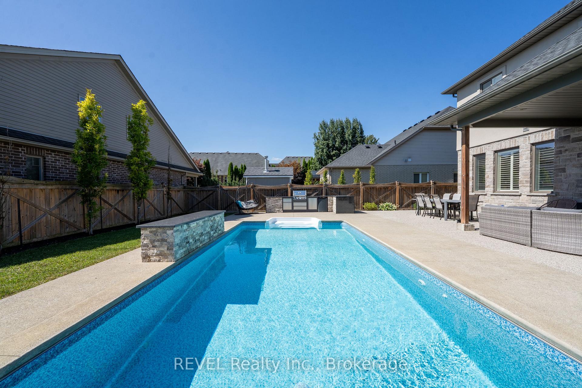 Photo 48 of 24 Brewerton Boulevard, Pelham, Fonthill — HOMEH