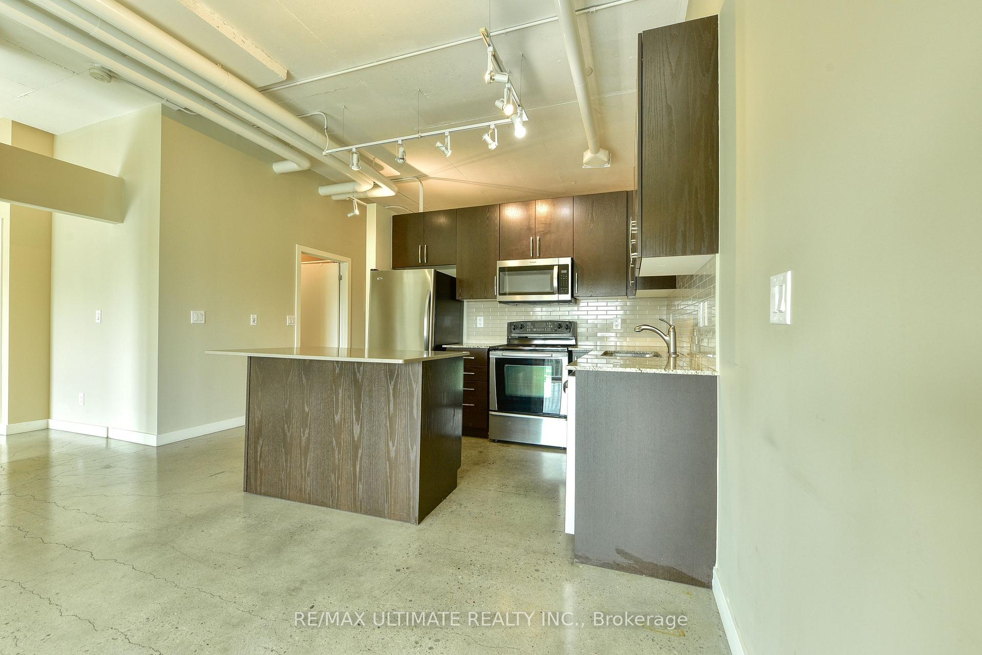 Photo 4 of Unit 508, 2 Fieldway Road, Etobicoke, Islington-City Centre West — HOMEH