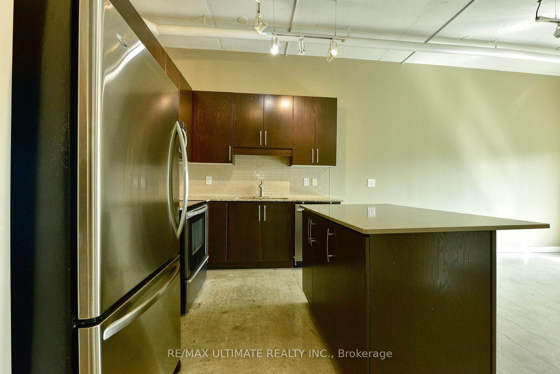 Photo 5 of Unit 508, 2 Fieldway Road, Etobicoke, Islington-City Centre West — HOMEH