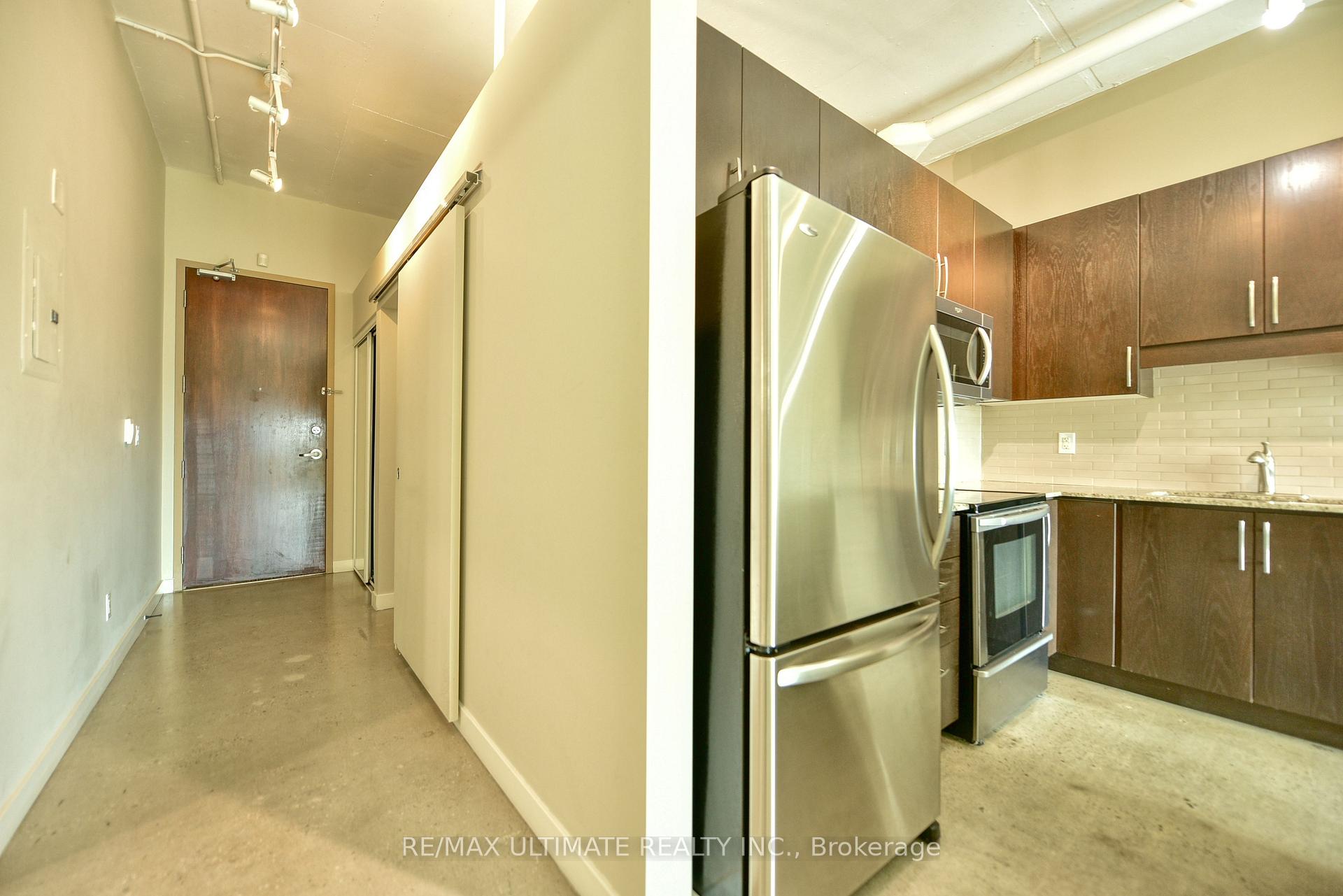 Photo 13 of Unit 508, 2 Fieldway Road, Etobicoke, Islington-City Centre West — HOMEH