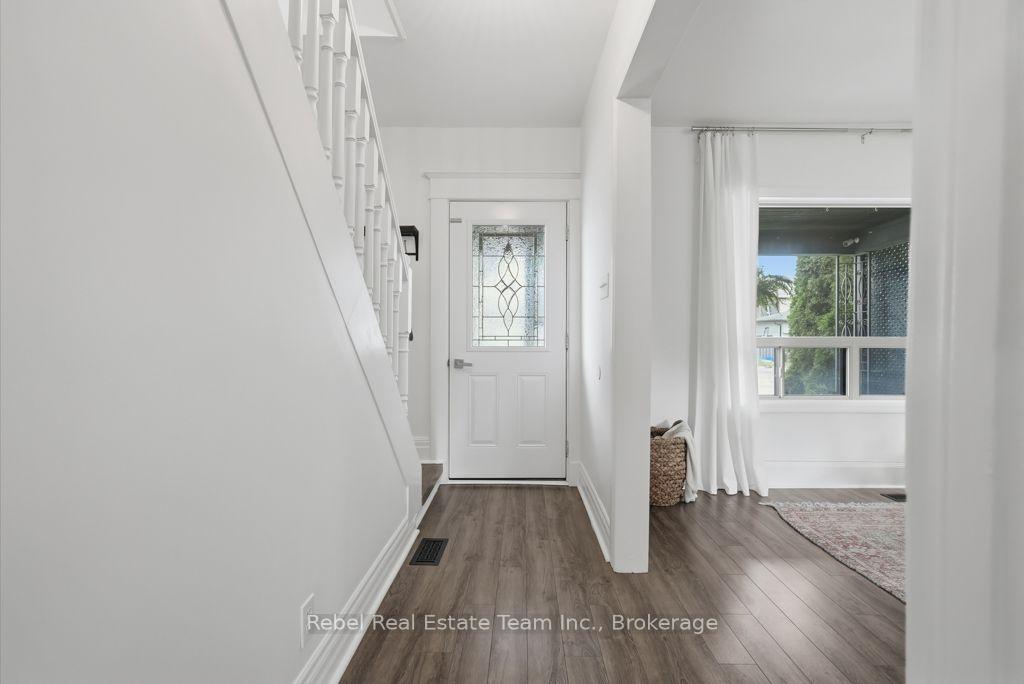 Photo 3 of 254 Burk Street, Oshawa, Vanier — HOMEH