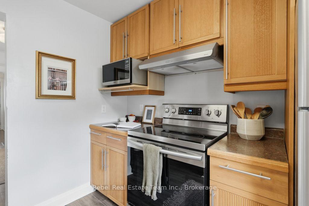 Photo 16 of 254 Burk Street, Oshawa, Vanier — HOMEH