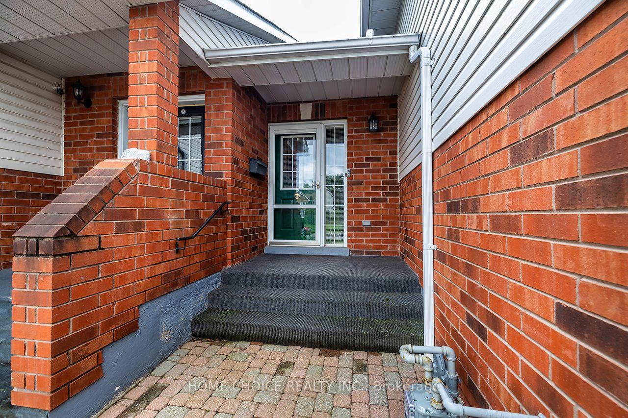 Photo 4 of 43 Ballantine Street, Cobourg — HOMEH
