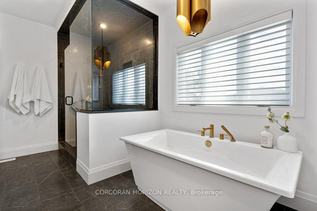 Photo 37 of 211 Ambrous Crescent, Guelph, Kortright East — HOMEH