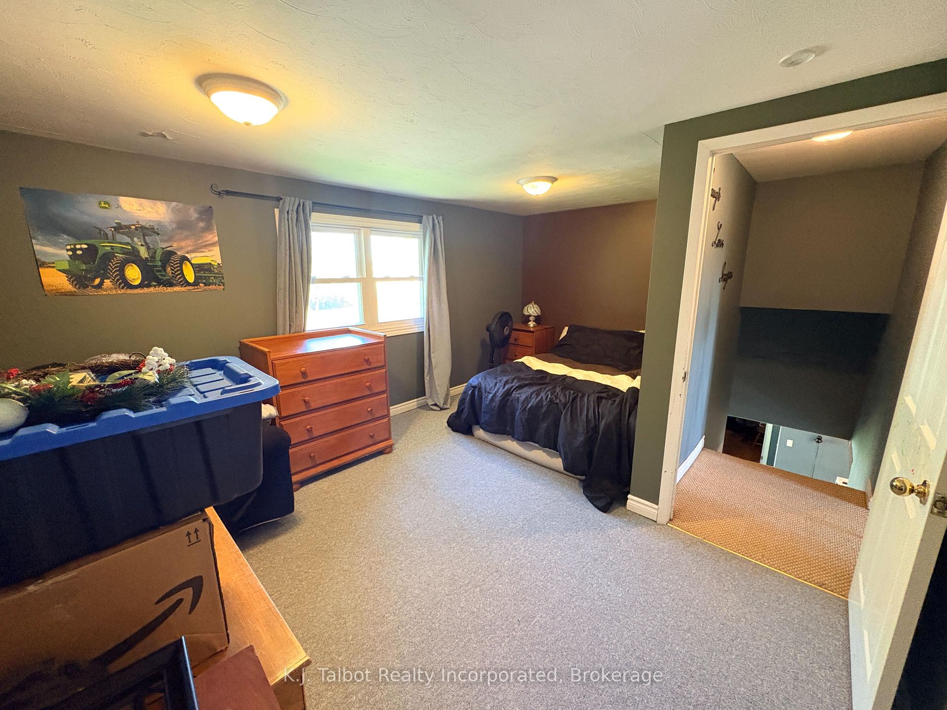 Photo 18 of 24 Maclellan Drive, Huron East, Tuckersmith — HOMEH