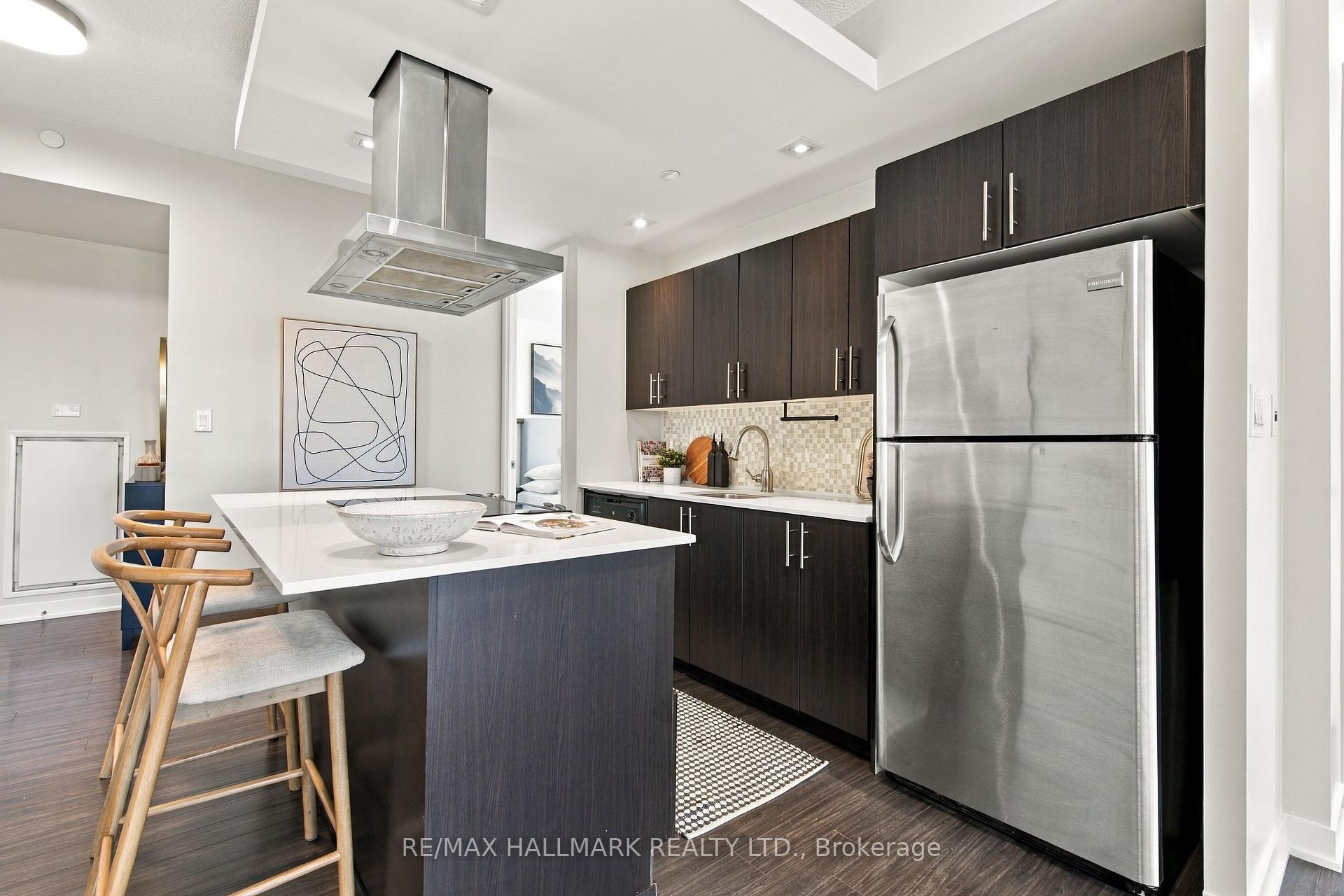Photo 13 of Unit 824, 165 Legion Road N, Etobicoke, Mimico — HOMEH