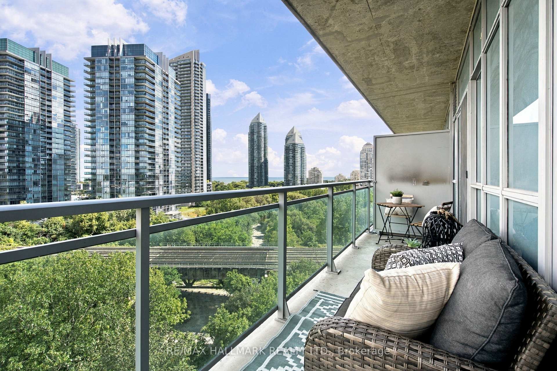 Photo 24 of Unit 824, 165 Legion Road N, Etobicoke, Mimico — HOMEH