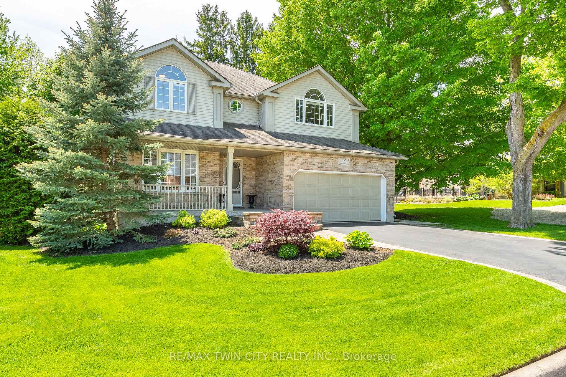Photo 4 of 15 Carolinian Lane, Cambridge, St. Andrews Estates — HOMEH
