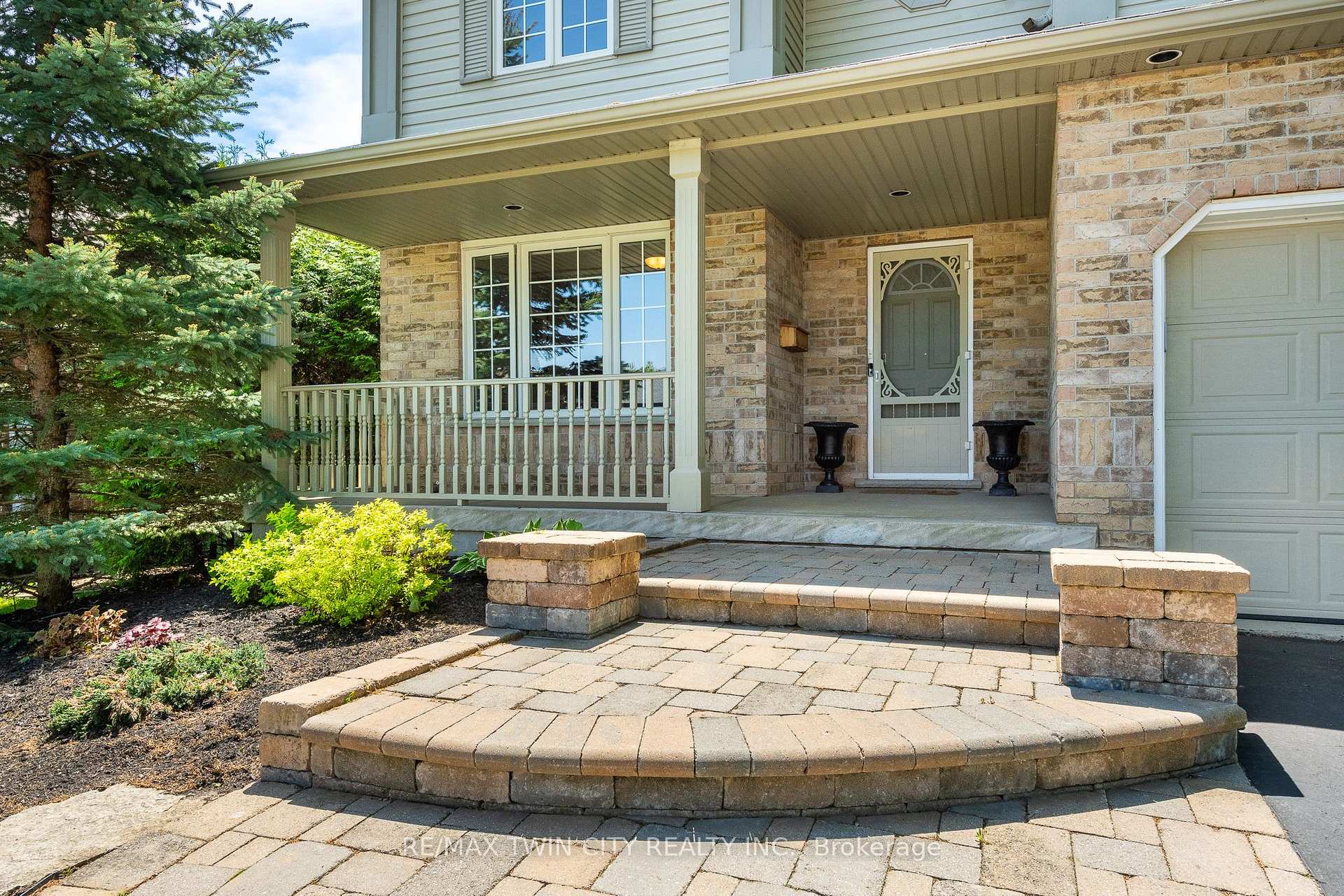 Photo 5 of 15 Carolinian Lane, Cambridge, St. Andrews Estates — HOMEH