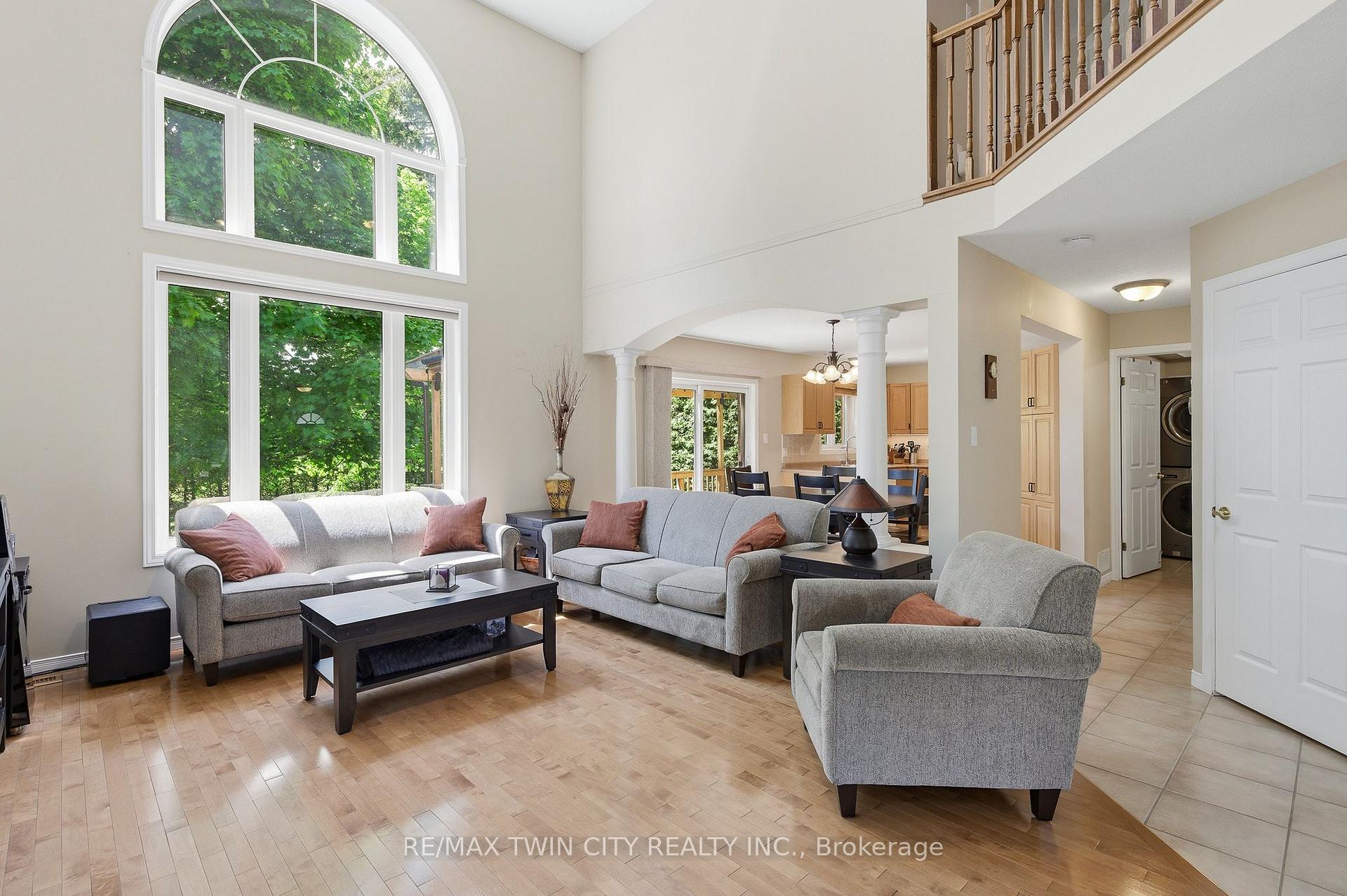 Photo 9 of 15 Carolinian Lane, Cambridge, St. Andrews Estates — HOMEH