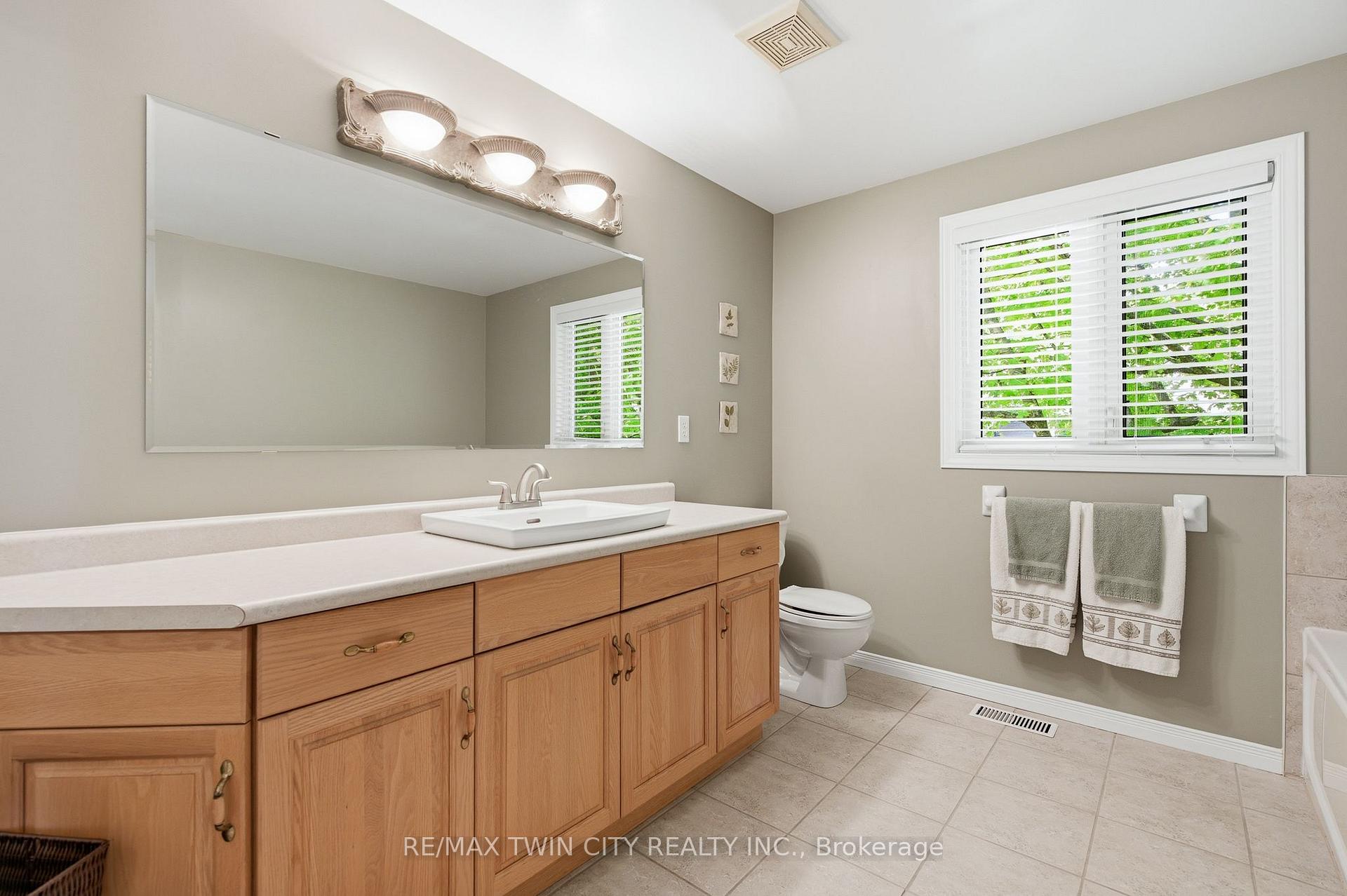 Photo 24 of 15 Carolinian Lane, Cambridge, St. Andrews Estates — HOMEH