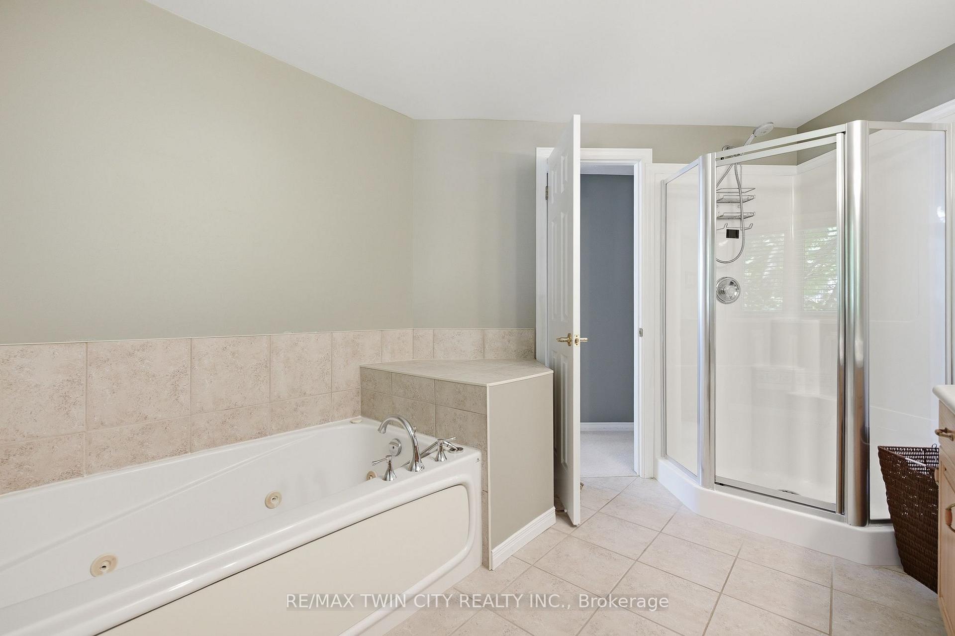 Photo 25 of 15 Carolinian Lane, Cambridge, St. Andrews Estates — HOMEH