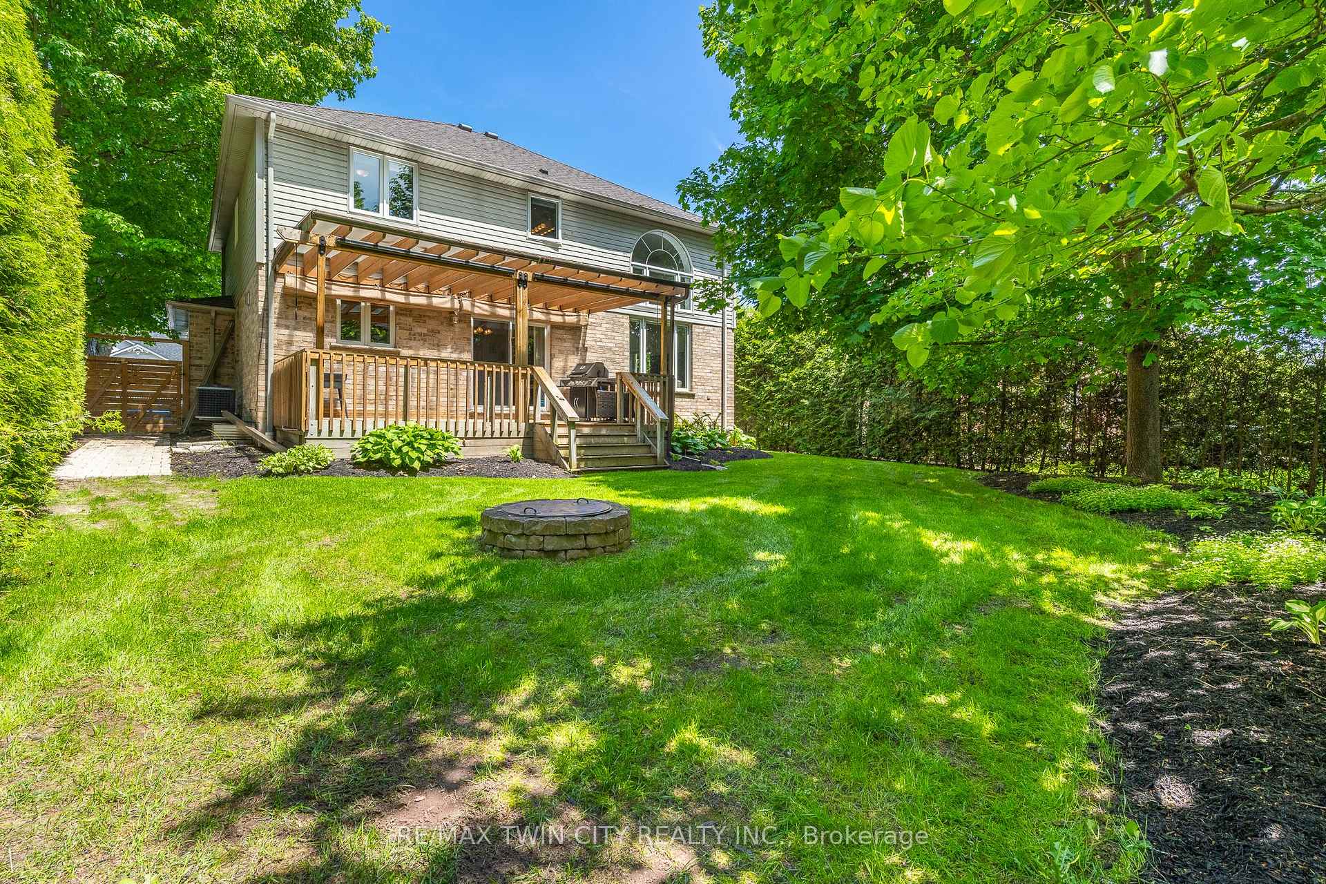 Photo 40 of 15 Carolinian Lane, Cambridge, St. Andrews Estates — HOMEH