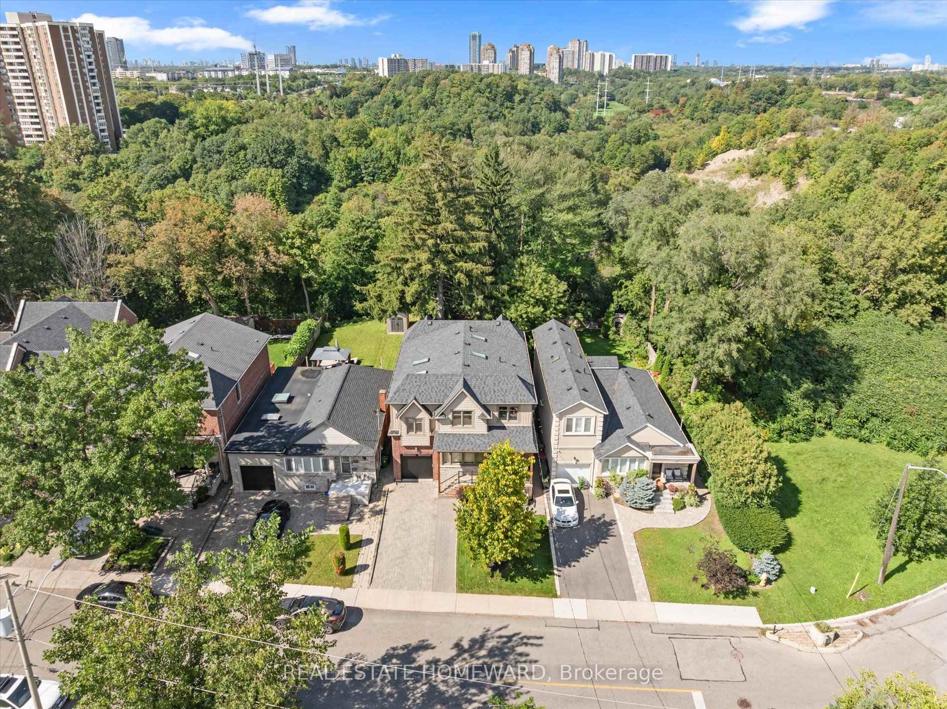 Photo 2 of 101 Northdale Boulevard, Toronto, O'Connor-Parkview — HOMEH