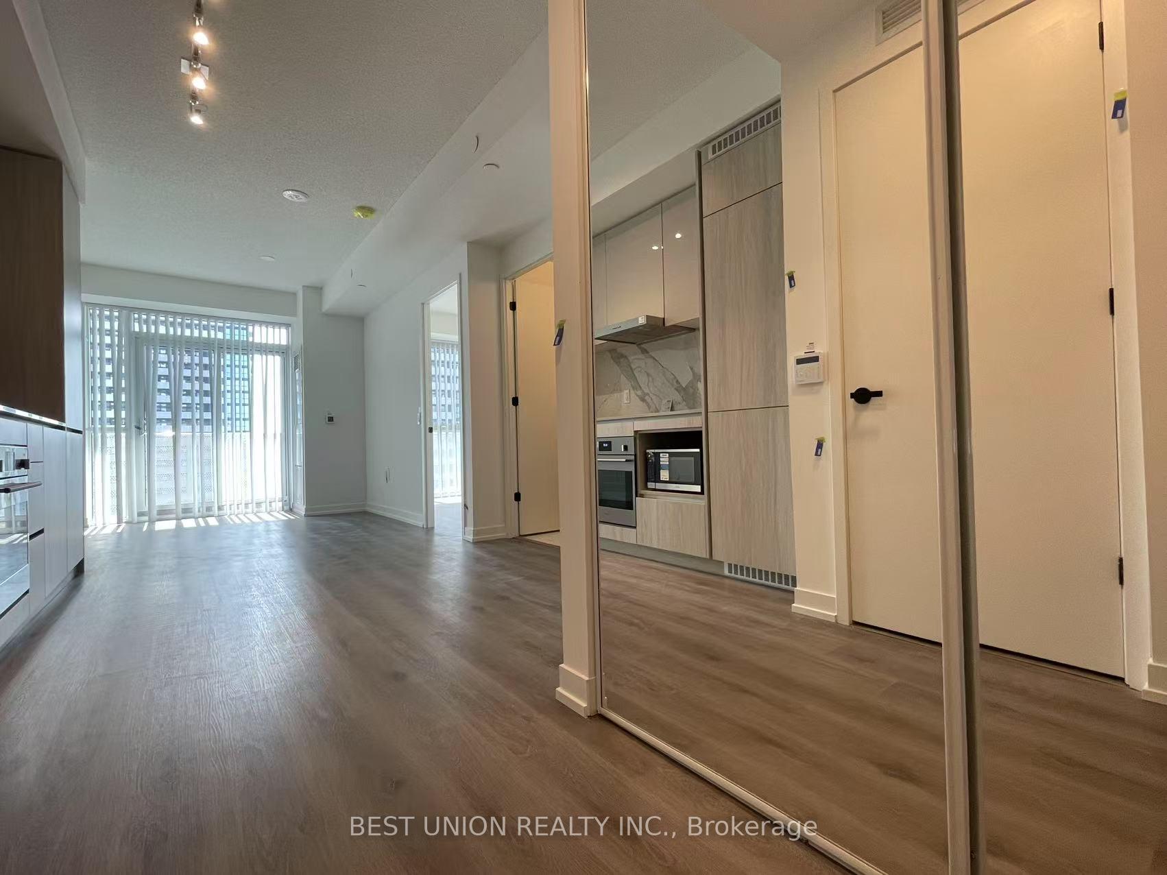 Photo 7 of Unit 2802, 28 Interchange Way, Vaughan, Vaughan Corporate Centre — HOMEH