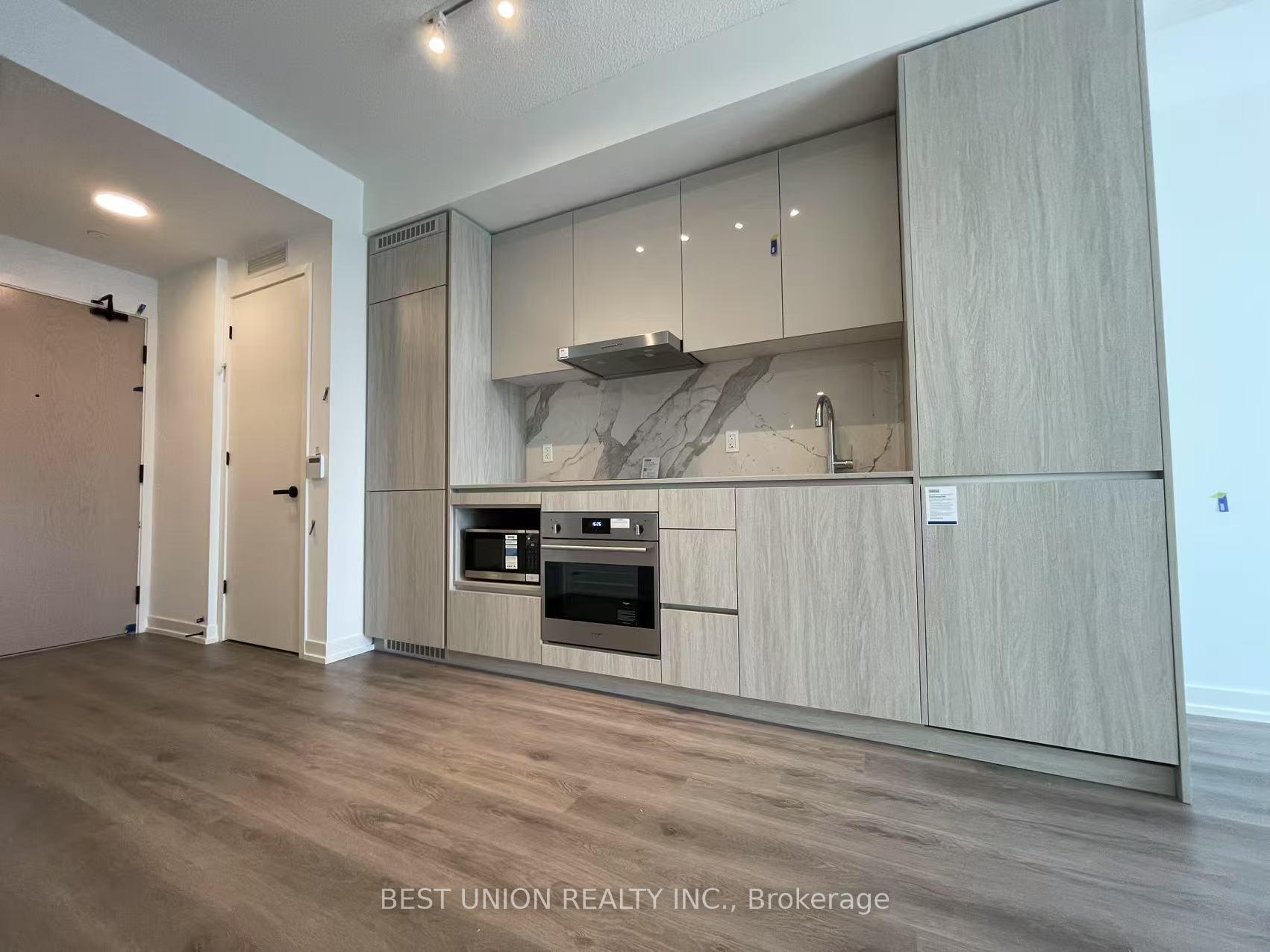Photo 8 of Unit 2802, 28 Interchange Way, Vaughan, Vaughan Corporate Centre — HOMEH