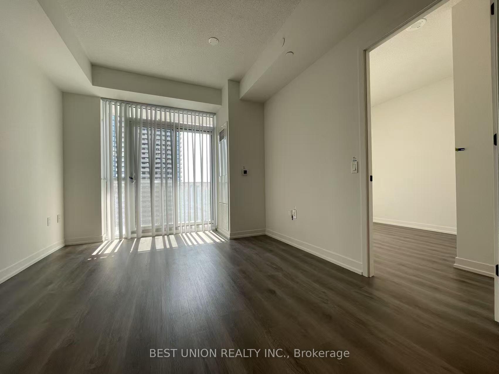 Photo 9 of Unit 2802, 28 Interchange Way, Vaughan, Vaughan Corporate Centre — HOMEH