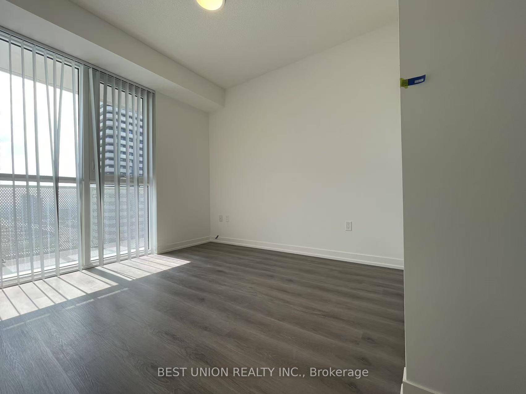 Photo 10 of Unit 2802, 28 Interchange Way, Vaughan, Vaughan Corporate Centre — HOMEH