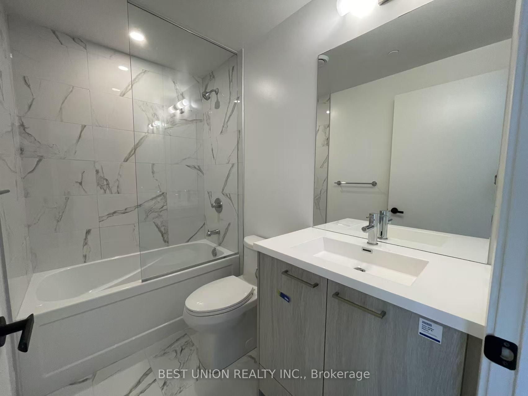 Photo 11 of Unit 2802, 28 Interchange Way, Vaughan, Vaughan Corporate Centre — HOMEH