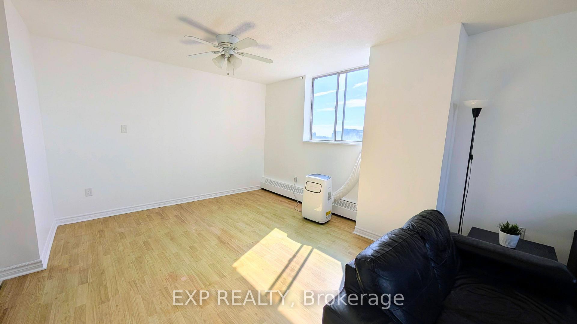 Photo 7 of Unit 1813, 320 Dixon Road, Etobicoke, Kingsview Village-The Westway — HOMEH