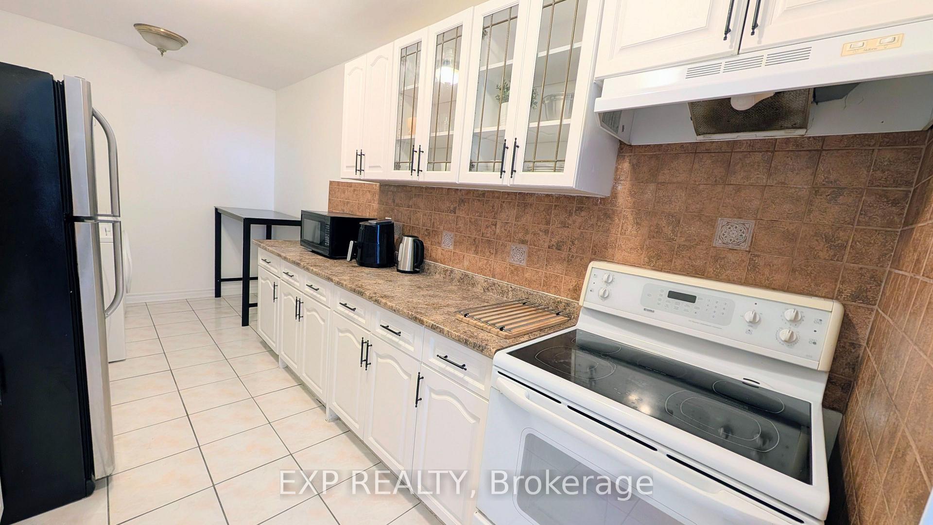 Photo 9 of Unit 1813, 320 Dixon Road, Etobicoke, Kingsview Village-The Westway — HOMEH