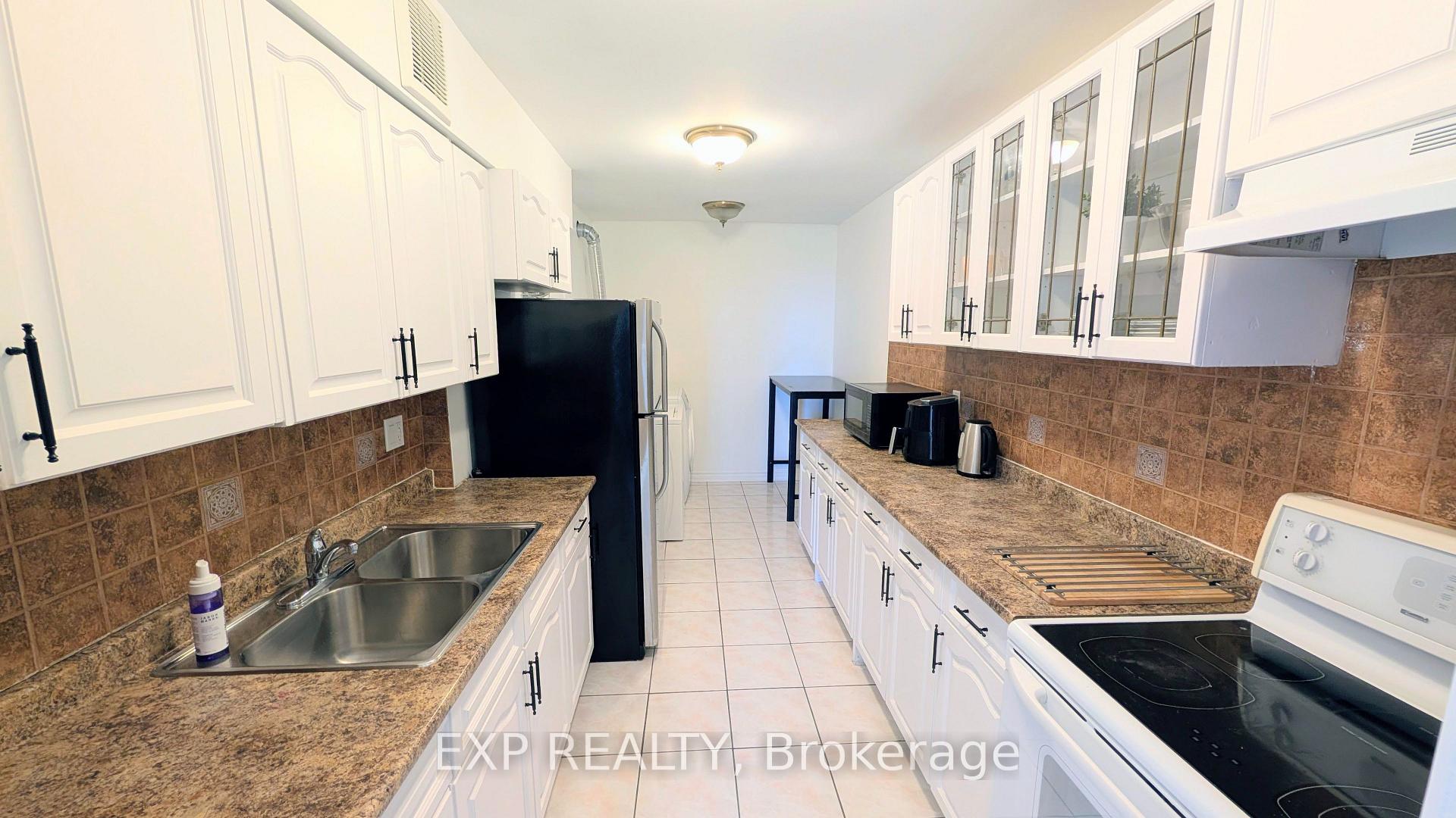 Photo 10 of Unit 1813, 320 Dixon Road, Etobicoke, Kingsview Village-The Westway — HOMEH