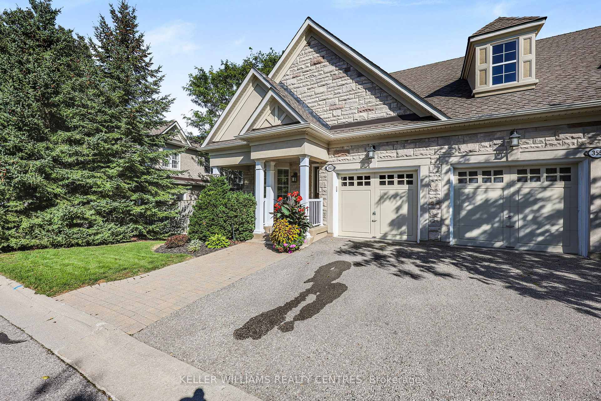 Photo 3 of Unit 10, 353 Terry Carter Crescent, Newmarket, Gorham-College Manor — HOMEH