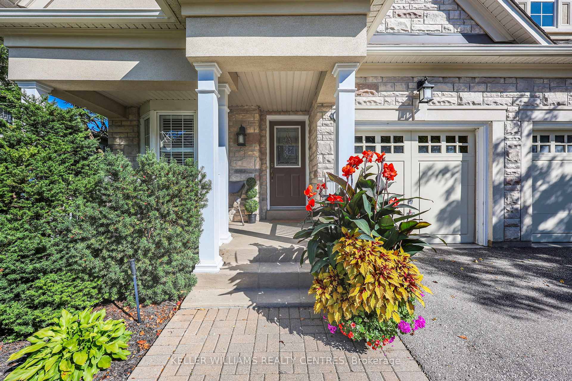 Photo 4 of Unit 10, 353 Terry Carter Crescent, Newmarket, Gorham-College Manor — HOMEH