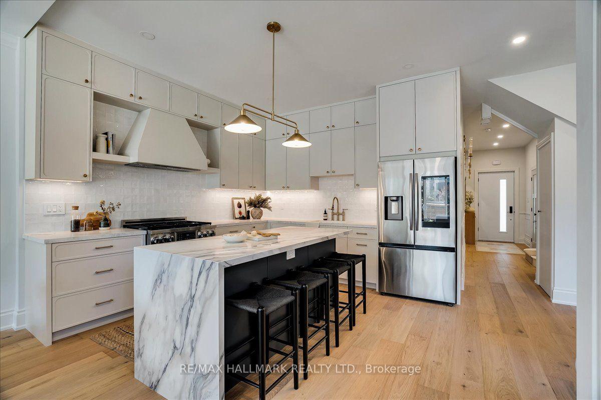 Photo 9 of 25 Bowden Street, Toronto, North Riverdale — HOMEH
