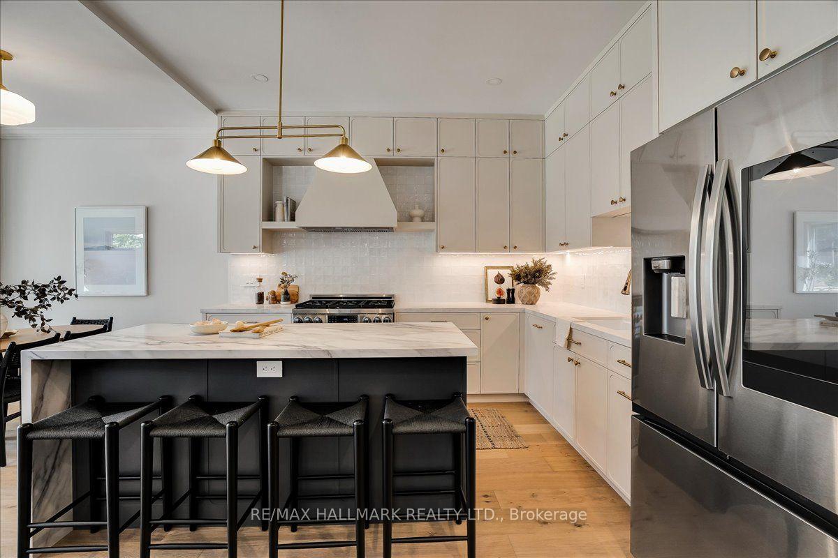 Photo 11 of 25 Bowden Street, Toronto, North Riverdale — HOMEH