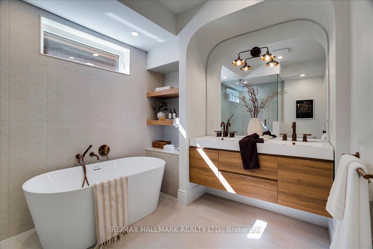 Photo 27 of 25 Bowden Street, Toronto, North Riverdale — HOMEH