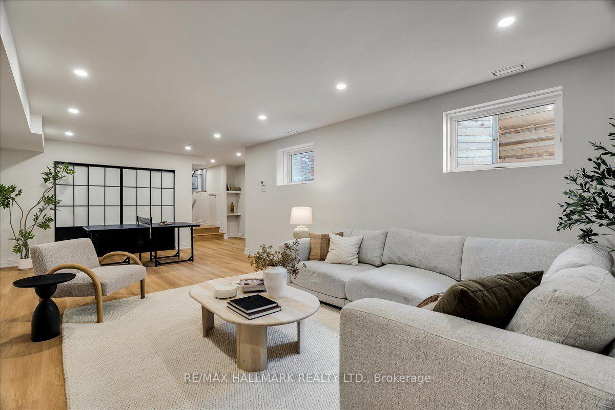Photo 37 of 25 Bowden Street, Toronto, North Riverdale — HOMEH