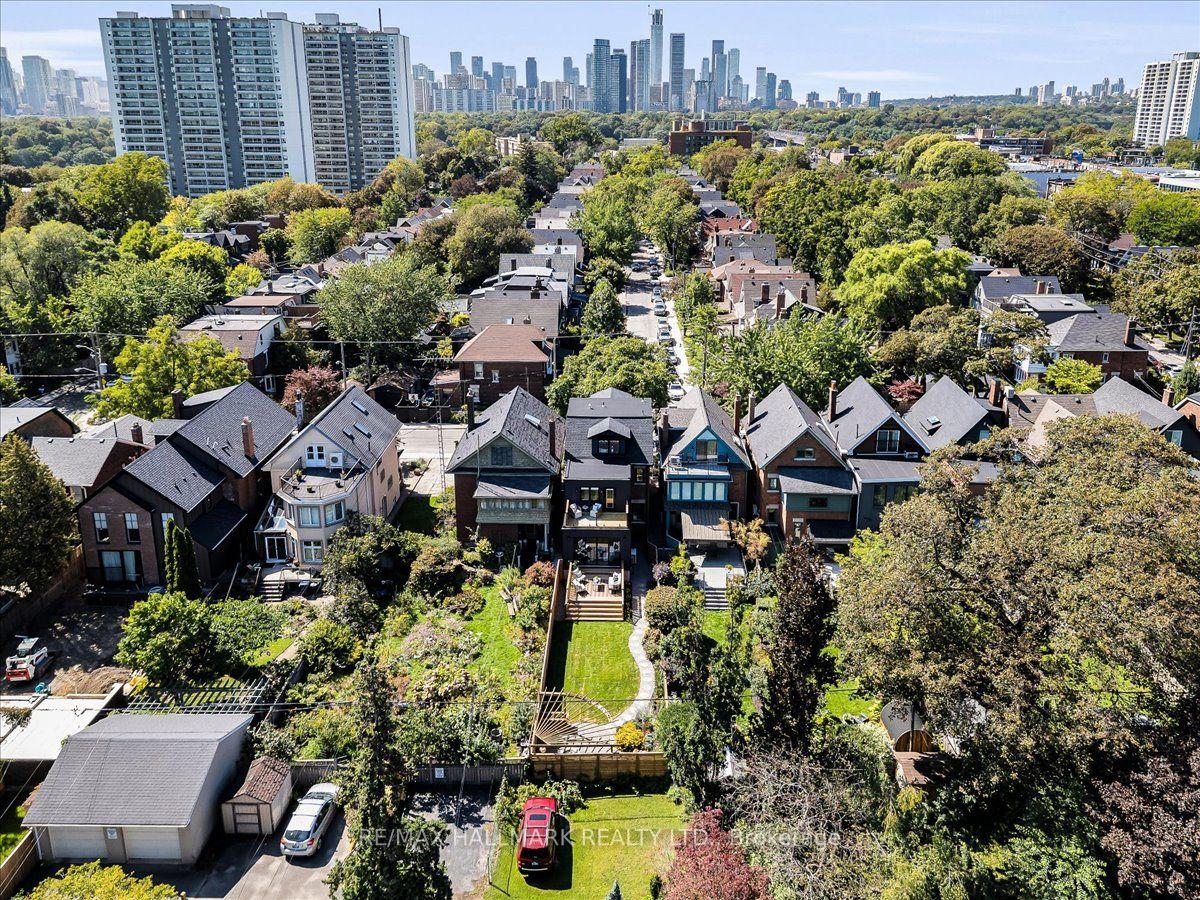 Photo 48 of 25 Bowden Street, Toronto, North Riverdale — HOMEH