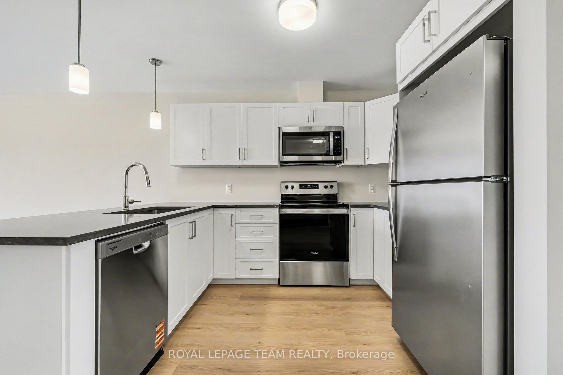 Photo 13 of 68 Doctor Agnes Craine Drive, Smiths Falls, Smiths Falls — HOMEH