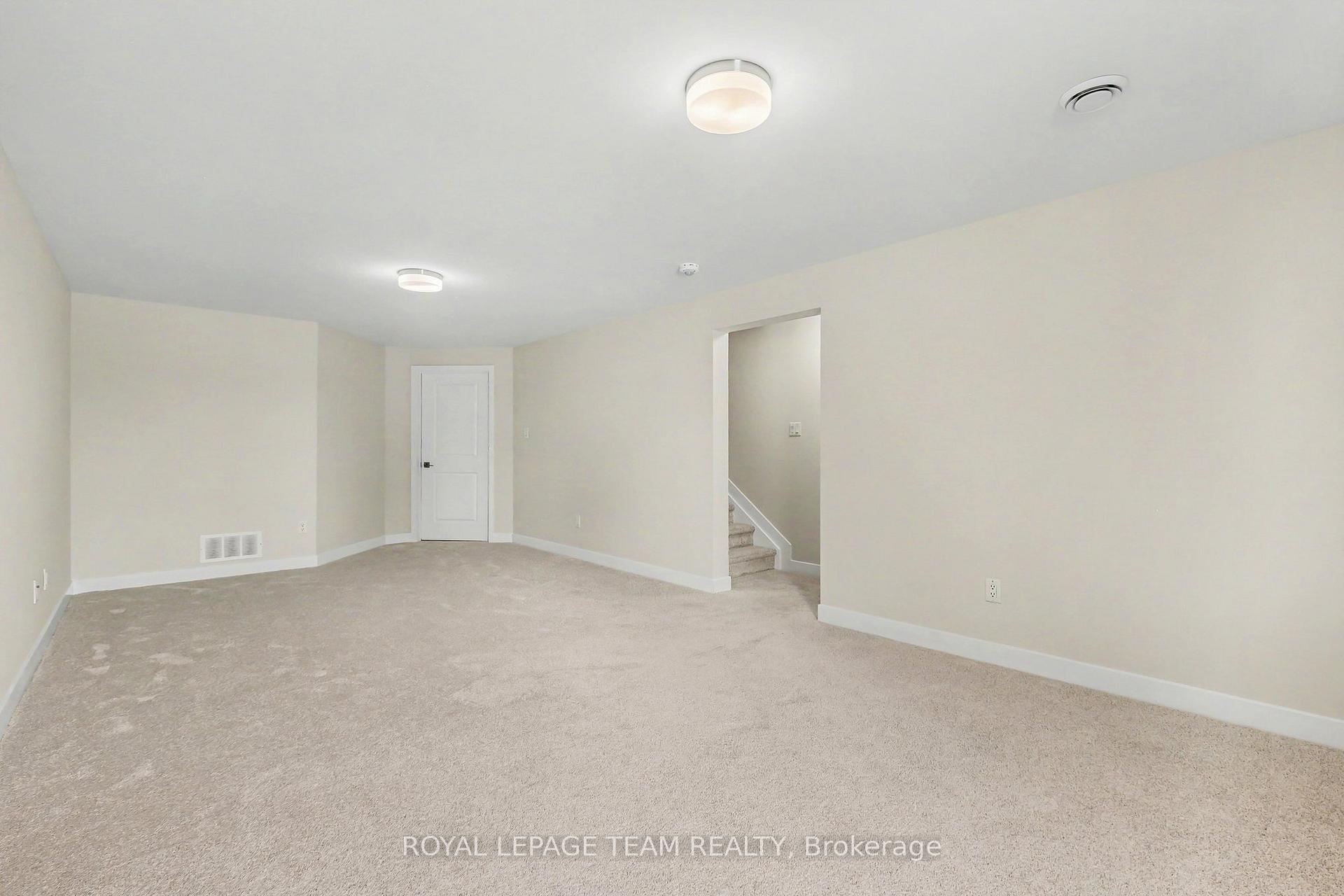 Photo 31 of 68 Doctor Agnes Craine Drive, Smiths Falls, Smiths Falls — HOMEH
