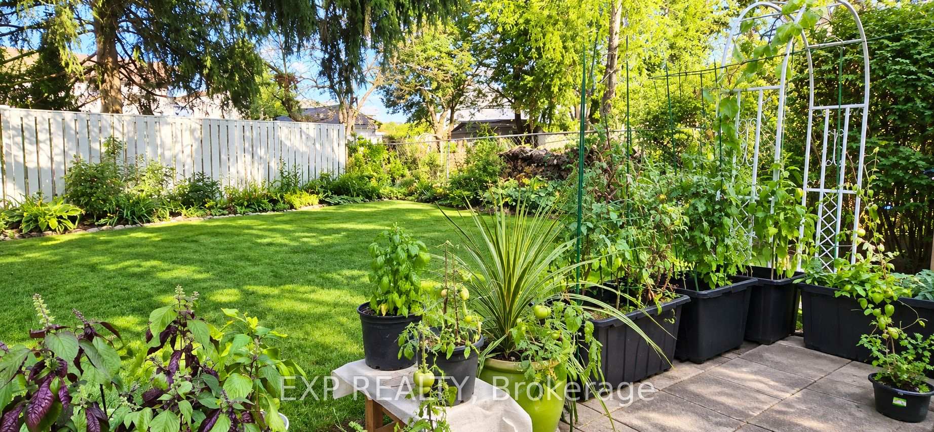 Photo 12 of 8 Habitat Square, Brampton, Central Park — HOMEH