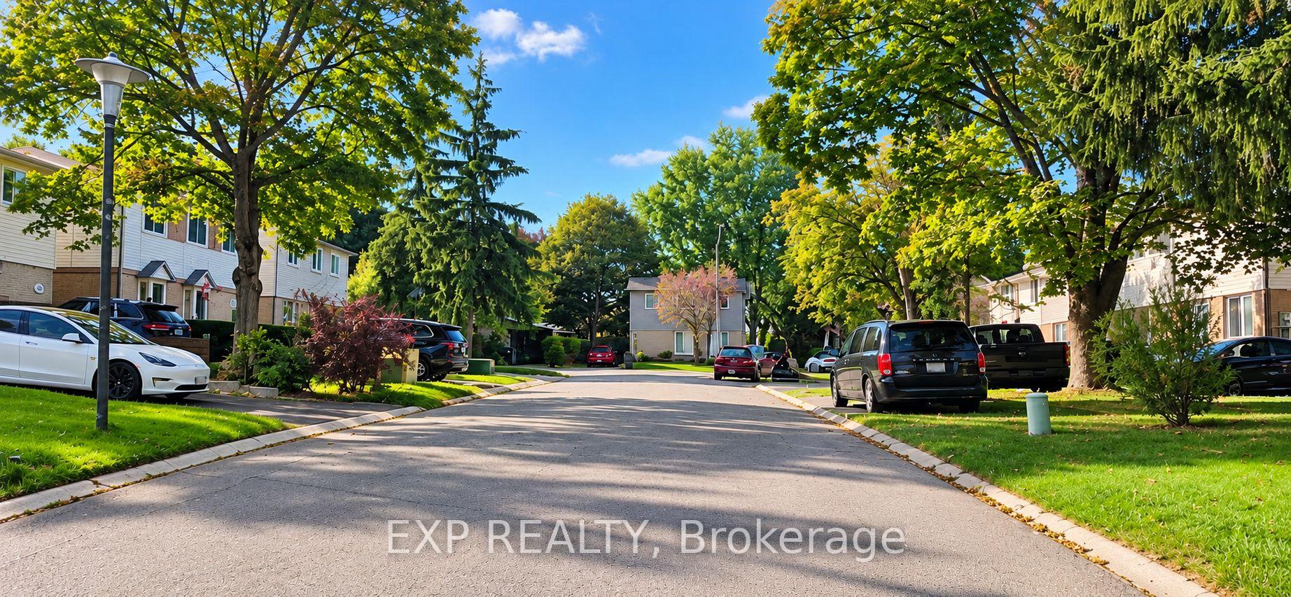 Photo 14 of 8 Habitat Square, Brampton, Central Park — HOMEH