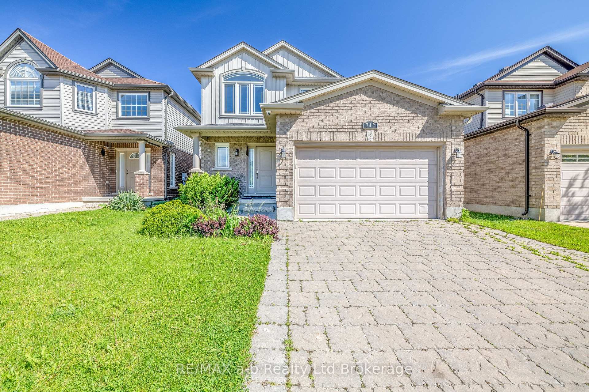 Photo of 712 Blackacres Boulevard