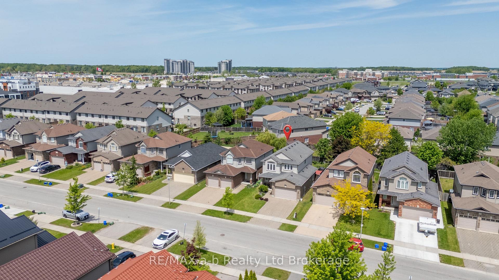 Photo 47 of 712 Blackacres Boulevard, London, North E — HOMEH