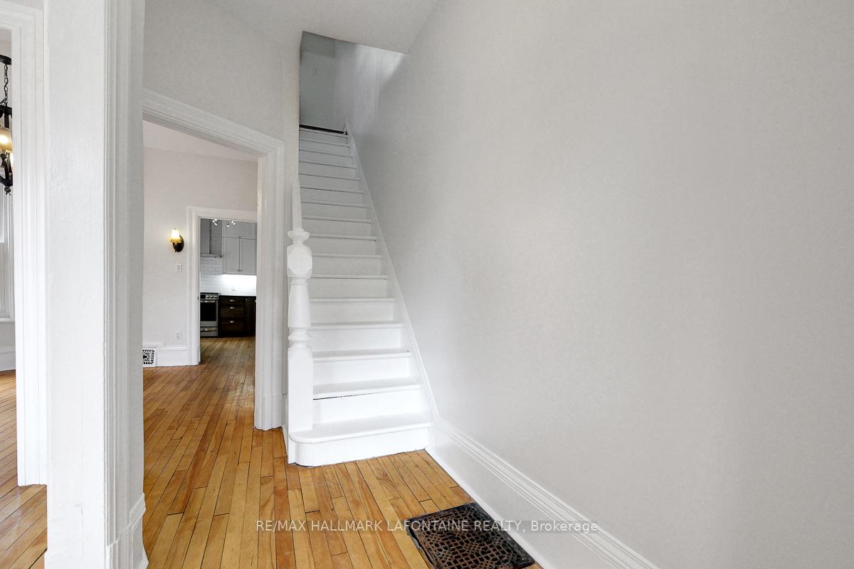 Photo 3 of 138 Concord Street S, Ottawa, Ottawa East — HOMEH