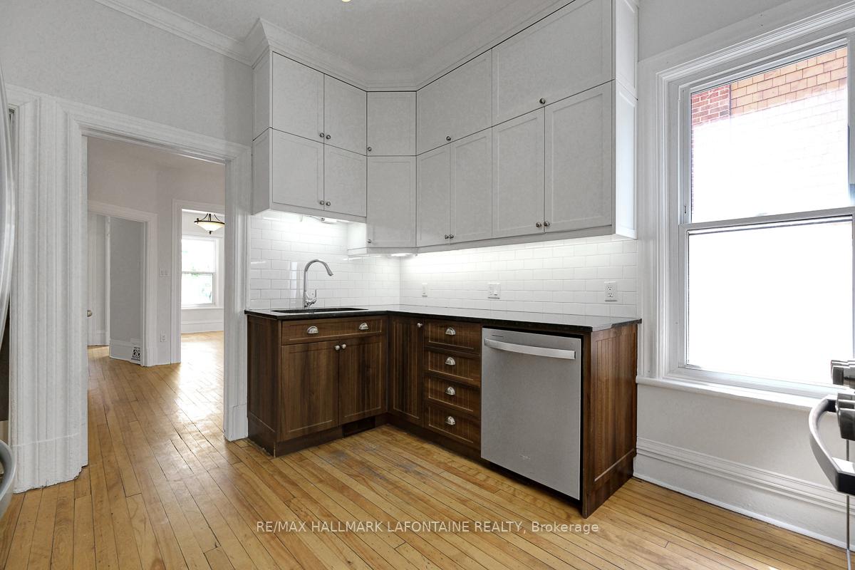 Photo 13 of 138 Concord Street S, Ottawa, Ottawa East — HOMEH