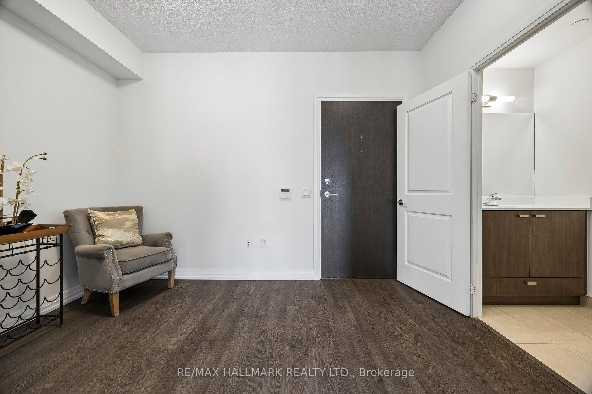 Photo 7 of Unit 3, 60 Ann Oreilly Road, North York, Henry Farm — HOMEH