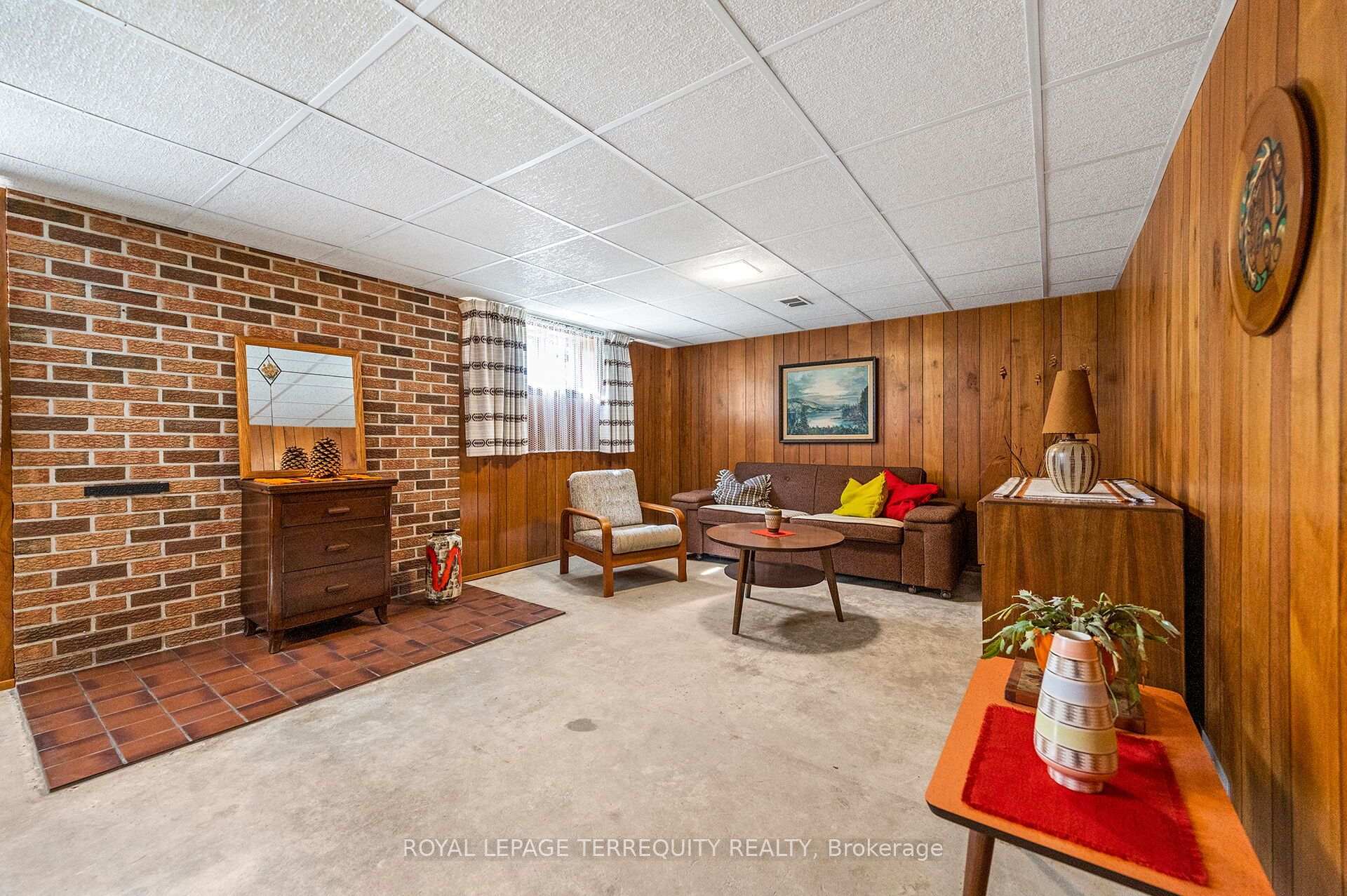 Photo 26 of 11 Picton Crescent, North York, Downsview-Roding-CFB — HOMEH