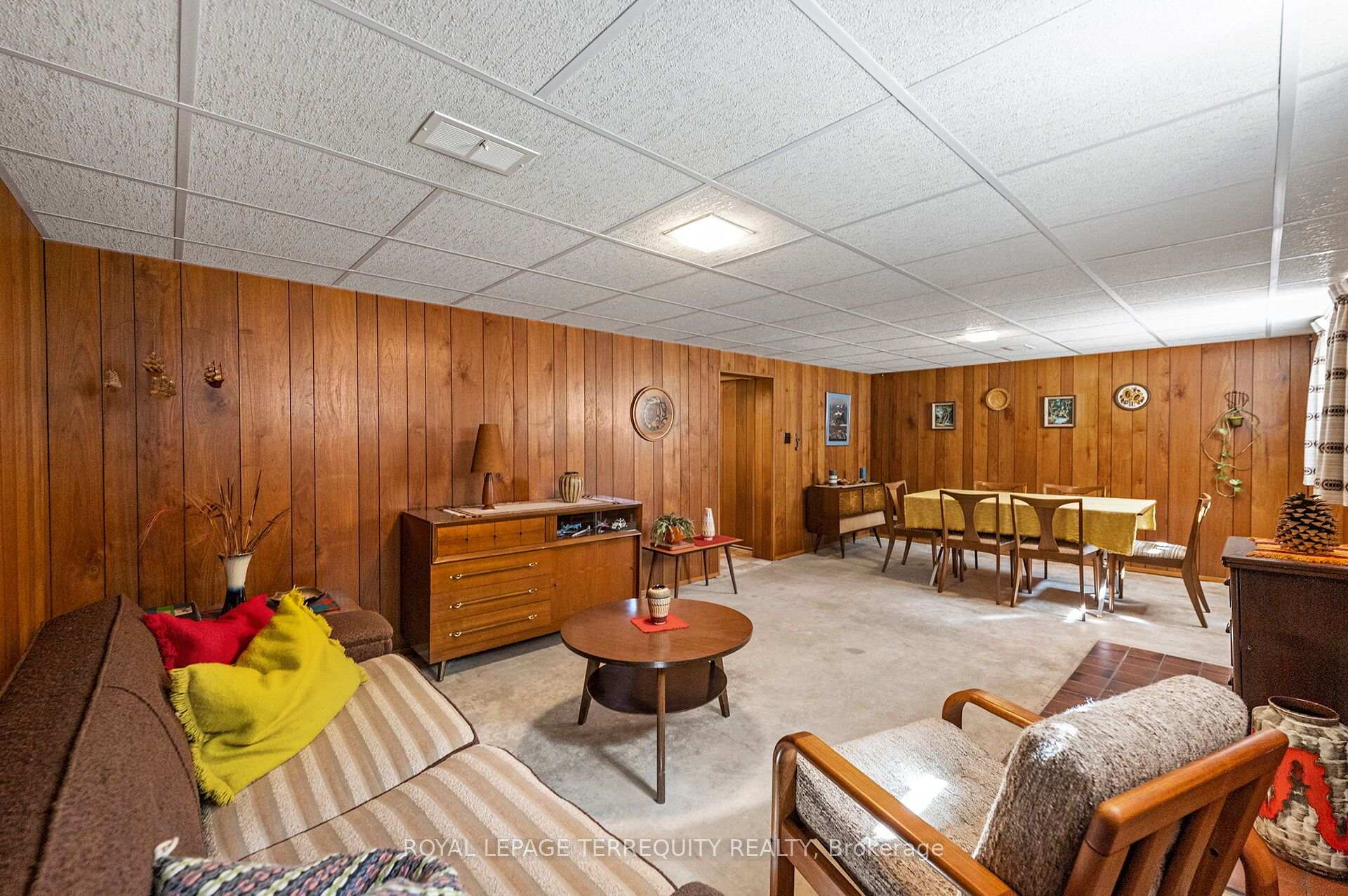 Photo 28 of 11 Picton Crescent, North York, Downsview-Roding-CFB — HOMEH