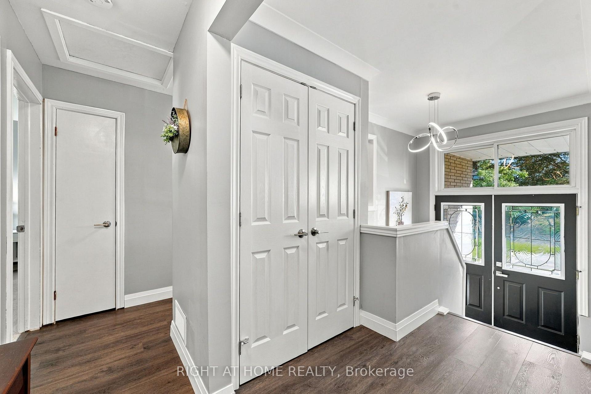 Photo 9 of 14 Cole Avenue, Clarington, Bowmanville — HOMEH